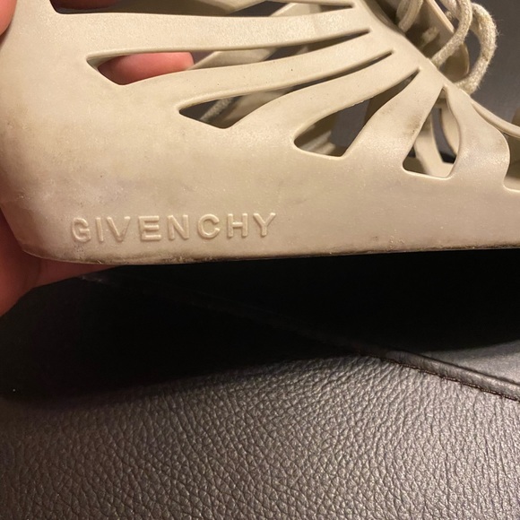 Givenchy Rubber sandals - Picture 4 of 5